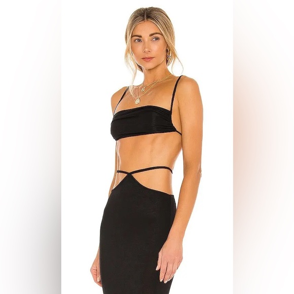 Weworewhat Ruched Top In Black. - Picture 1 of 8
